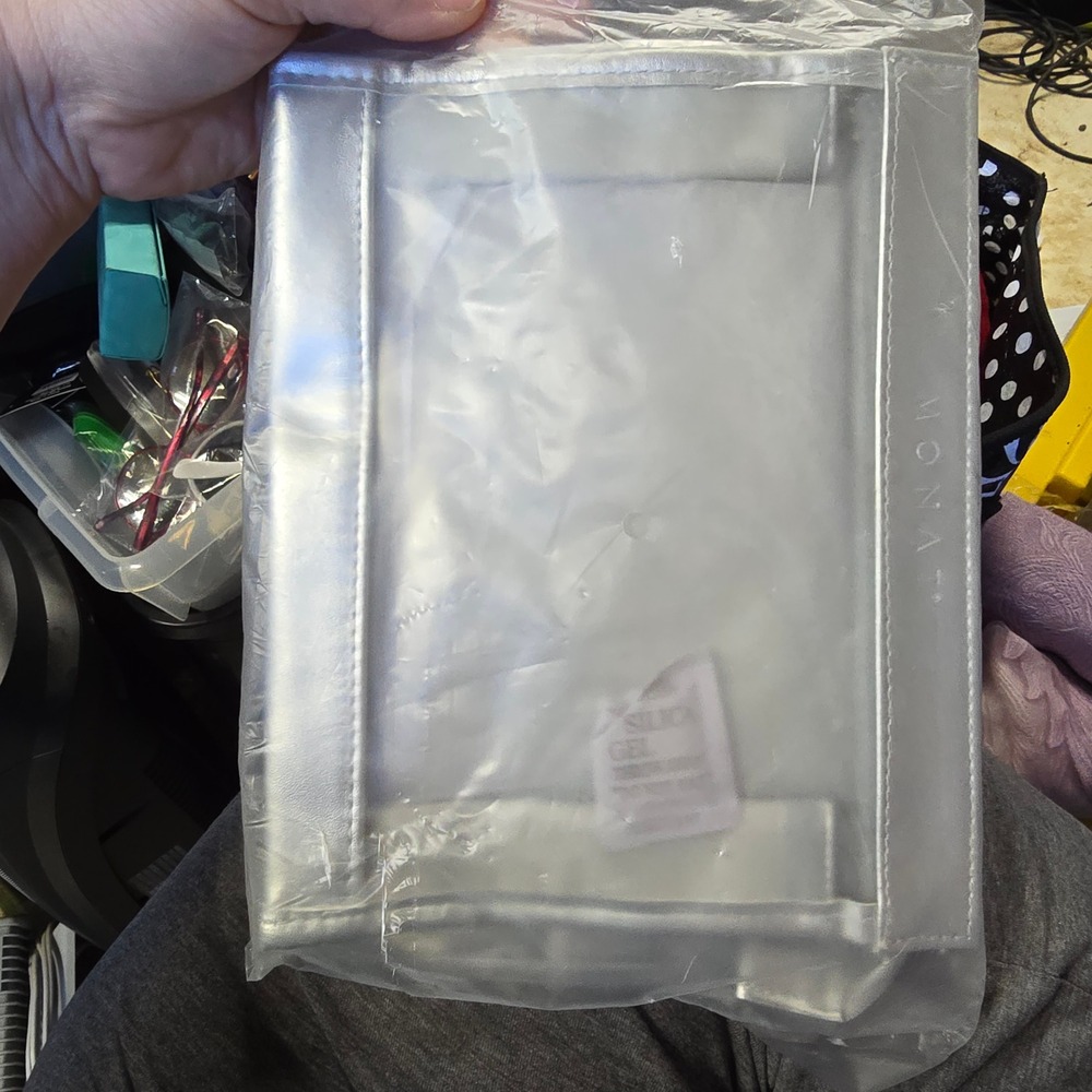 Monat Silver Clear Cosmetic Bag Travel Makeup Pouch Transparent Toiletry Case